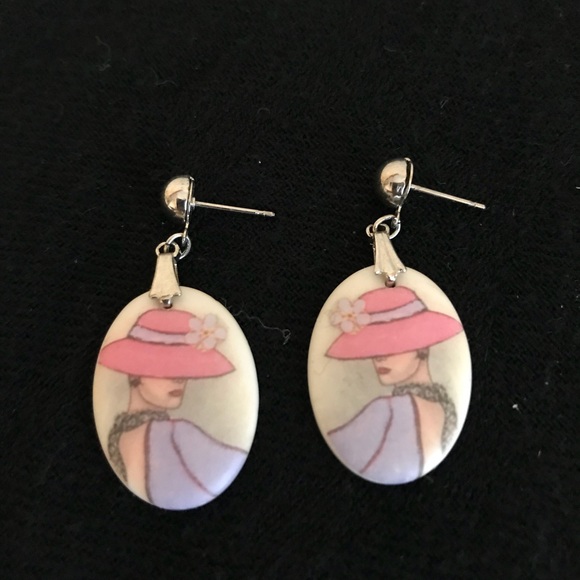 Lady Hat Earrings - Picture 2 of 2